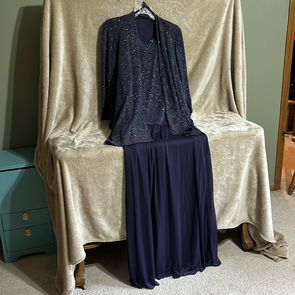 Onyx Nite Dress. 2 piece. Purple. Silver. 16W. Floor length.